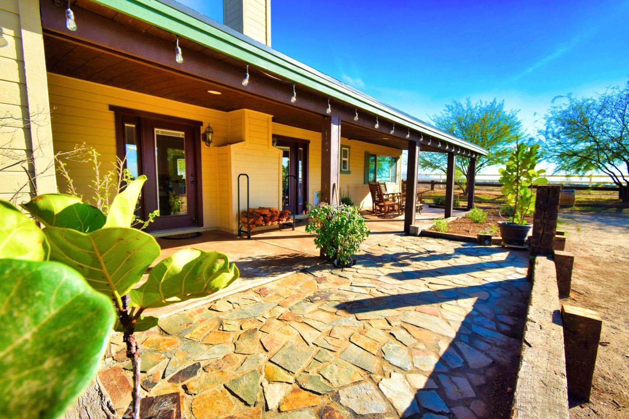 فندق Peppertree Lane Ranch -- Seven-Acre Ranch In The Heart Of Wine Country تيميكولا، ريفيرسيدي، كاليفورنيا المظهر الخارجي الصورة