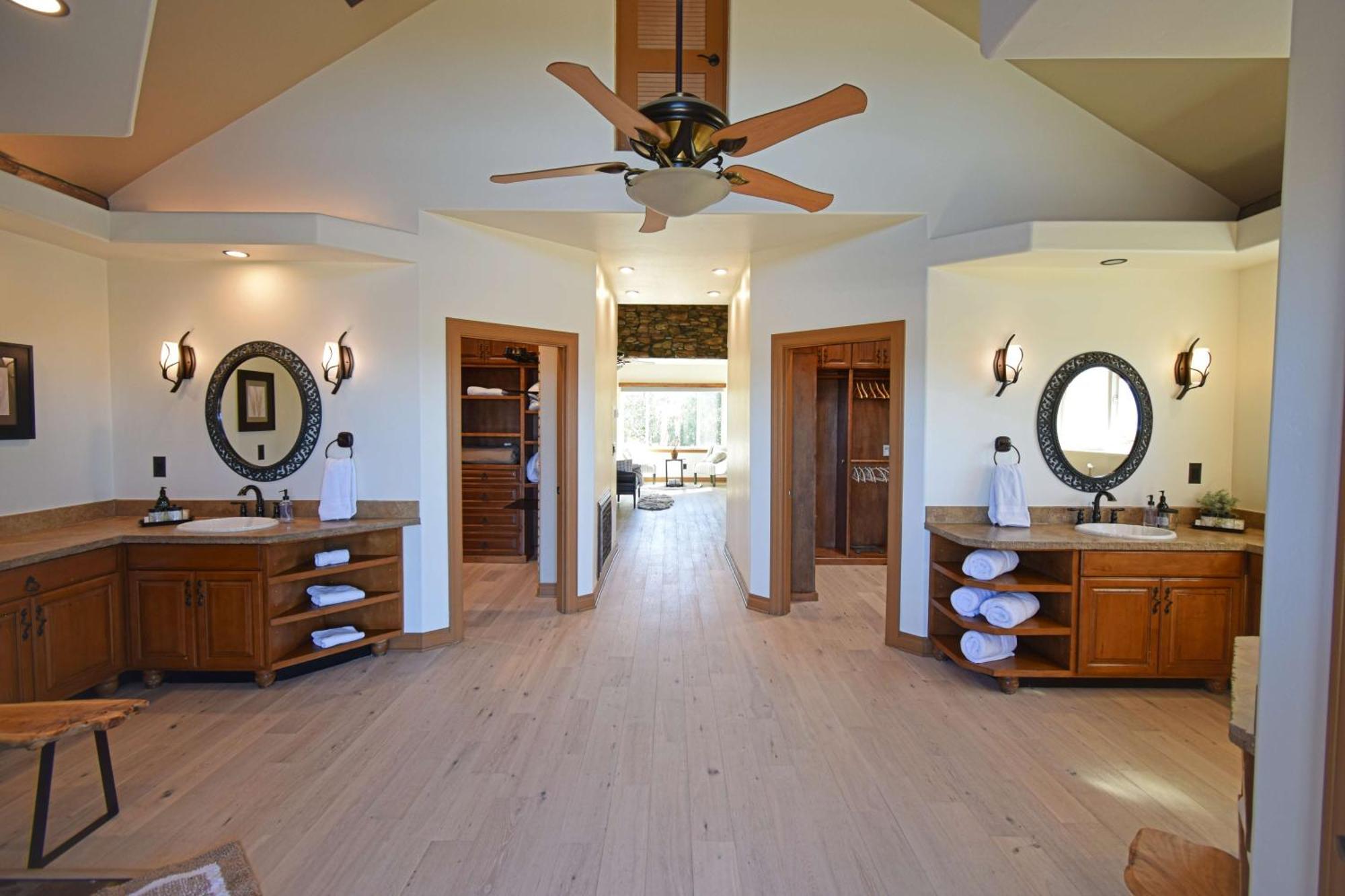فندق Peppertree Lane Ranch -- Seven-Acre Ranch In The Heart Of Wine Country تيميكولا، ريفيرسيدي، كاليفورنيا المظهر الخارجي الصورة