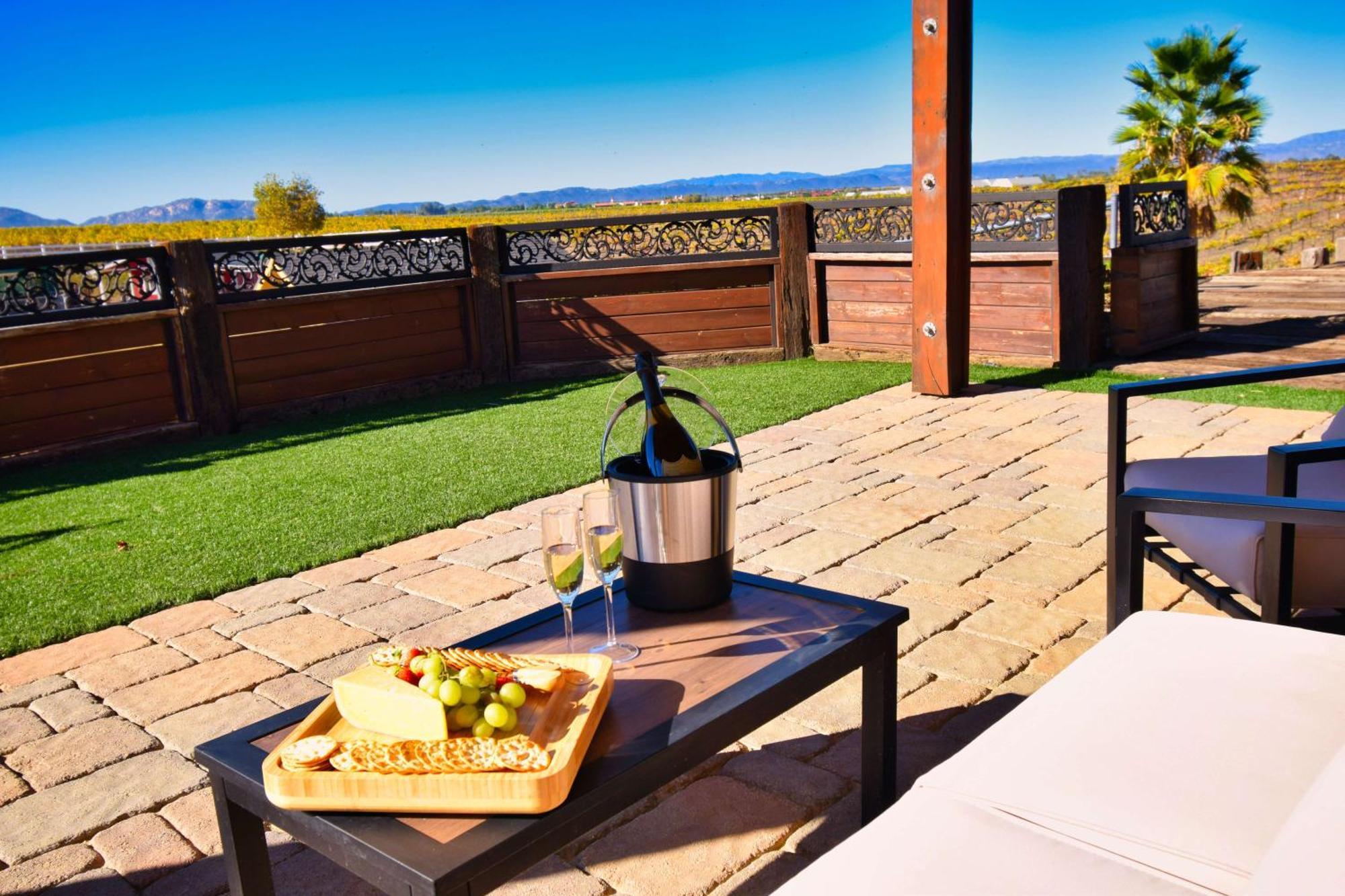 فندق Peppertree Lane Ranch -- Seven-Acre Ranch In The Heart Of Wine Country تيميكولا، ريفيرسيدي، كاليفورنيا المظهر الخارجي الصورة